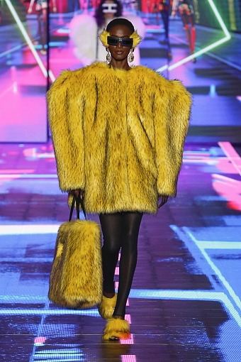 Dolce & Gabbana осень-зима 2022/23 фото № 6