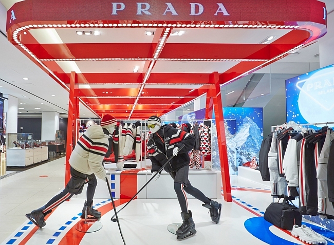 Поп-ап пространство Prada On Ice в ЦУМе фото № 1