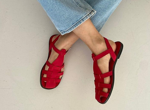 Рыбацкие сандалии — модная обувь, которая подходит ко всему. Вот несколько моделей на разный бюджет