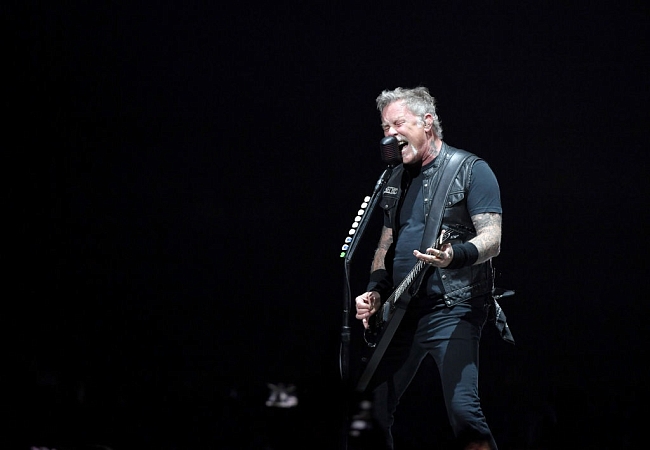Metallica отменили концертный тур из-за болезни фронтмена фото № 1