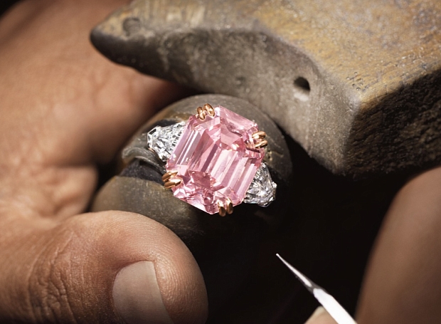 Жизнь в розовом цвете: новое кольцо Harry Winston