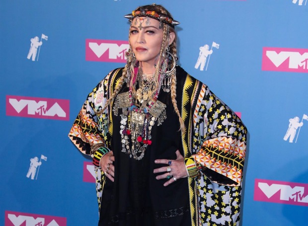 Мадонна прокомментировала фильм «Покидая Неверленд»