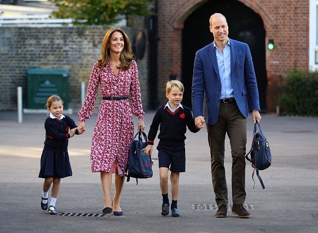 Кейт Миддлтон и принц Уильям отвели детей в школу