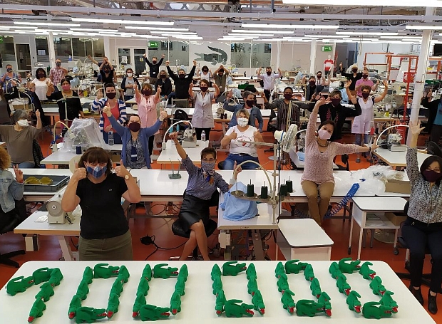 Lacoste запустили производство защитных масок