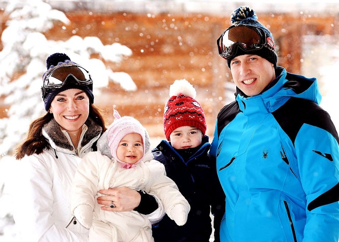 Принц Уильям и Кейт Миддлтон с детьми принцем Джорджем и принцессой Шарлоттой фото № 3