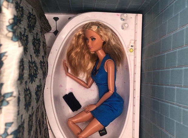 Вы точно захотите подписаться на этот аккаунт в Instagram, разыгрывающий сцены из «Эйфории» на куклах Barbie