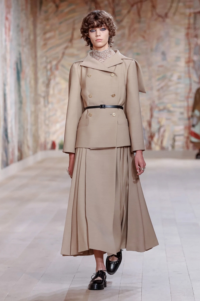 Christian Dior Couture осень-зима 2021/22 фото № 12