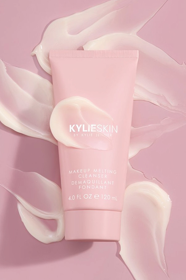 Средство для снятия макияжа Kylie Skin by Kylie Jenner Makeup Melting Cleanser фото № 12