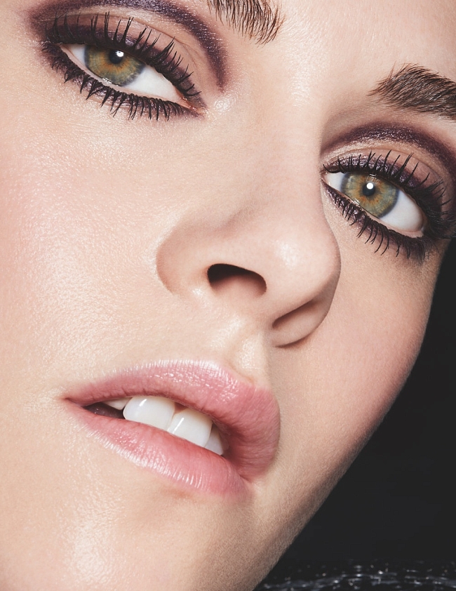 В стиле Кубрика: новая коллекция макияжа для глаз Chanel фото № 5