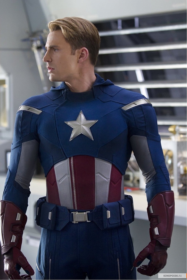 Крис Эванс хочет забрать свой костюм Капитана Америки фото № 1