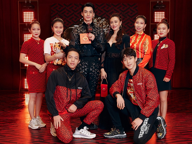 Versace Chinese New Year 2022 фото № 13
