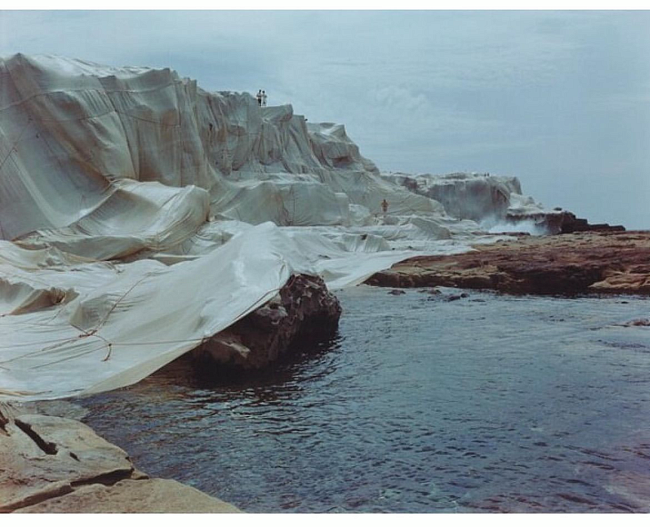 Christo and Jeanne-Claude; 'Wrapped Coast, Little Bay, Sydney, Australia, 1969 фото № 1