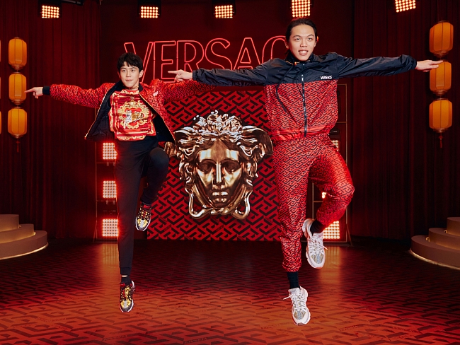 Versace Chinese New Year 2022 фото № 14