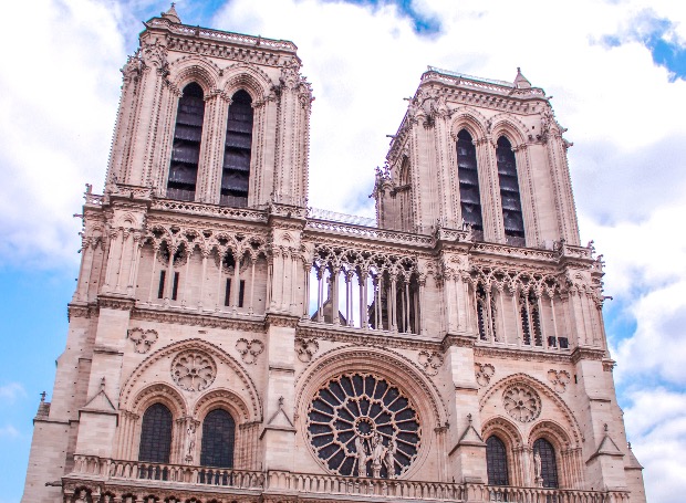 5 фильмов, в которых можно увидеть собор Парижской Богоматери 