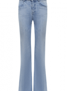 Расклешенные голубые джинсы с классической посадкой фото № 8