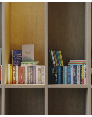 Культурный сценарий дома: как в квартале FØRST появилась библиотека Переделкино