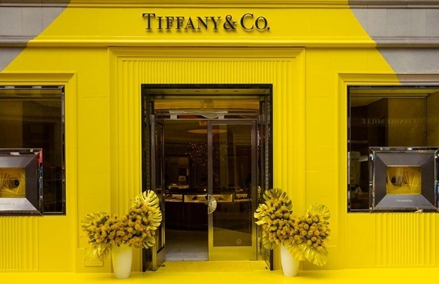 Желтый бутик Tiffany & Co. на Родео-драйв в Беверли-Хиллз фото № 1