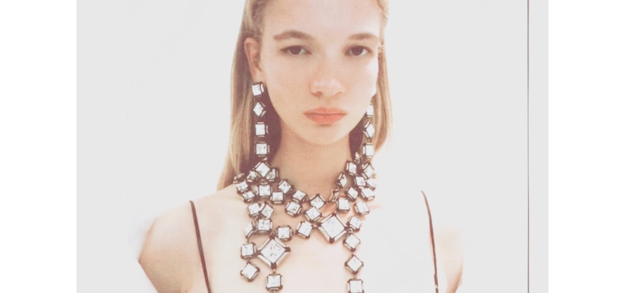 Бьюти-дайджест: 25-летие Keune Haircosmetics, коллаборация myTAUI х  Shape it!, палетка теней  Dear Dahlia 