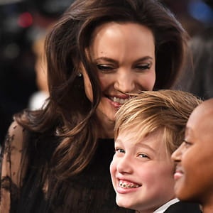 Анджелина Джоли с дочерьми на гала-вечере в Нью-Йорке