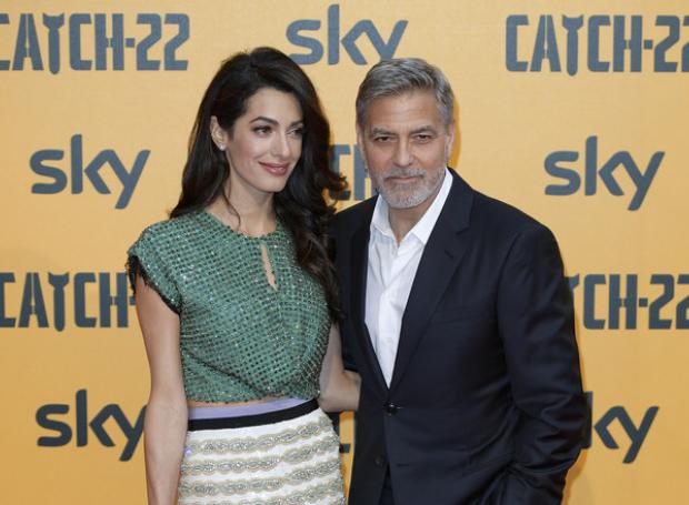 Во всех нарядах хороша: Амаль Клуни на премьере в Риме