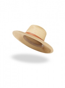 Соломенная шляпа с яркой летной фото № 3