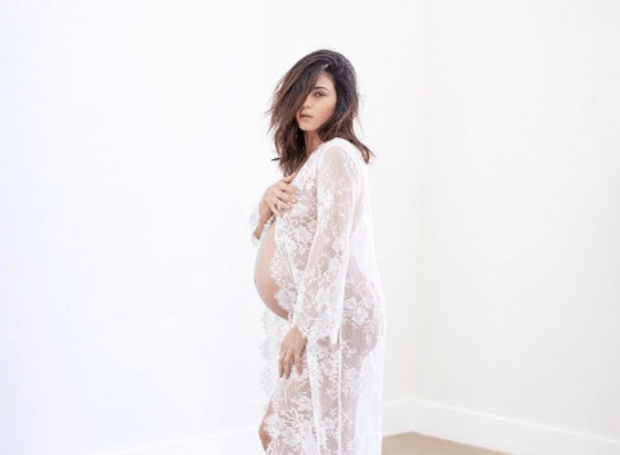 Кружево и органза: беременная Дженна Деван поделилась нежными фото
