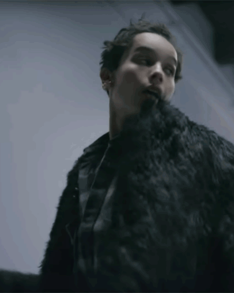 Зои Кравиц в видео Saint Laurent осень-зима 2018/19