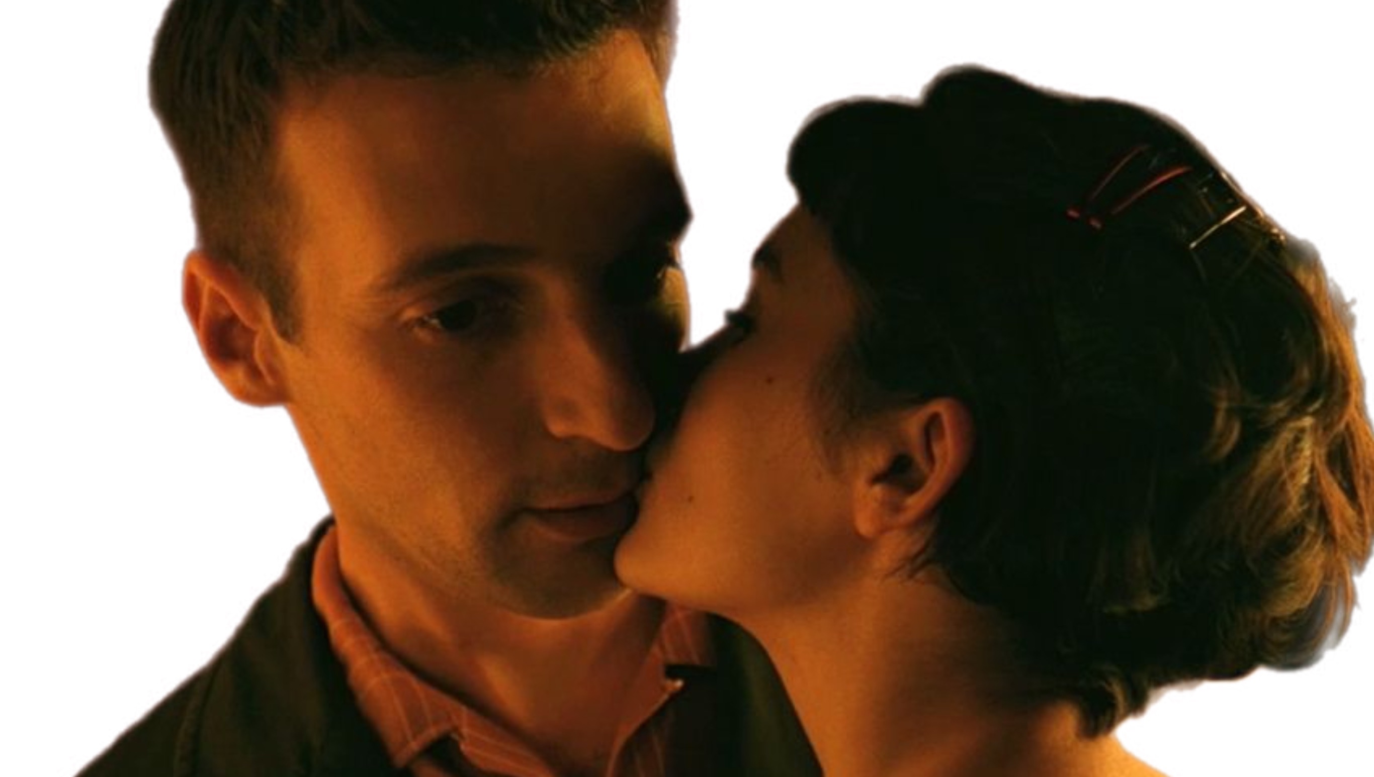 Французский поцелуй. РОБЛОКСЕР Квин с Диназом целуется в настоящем мире, человека, в губы. 7 kiss