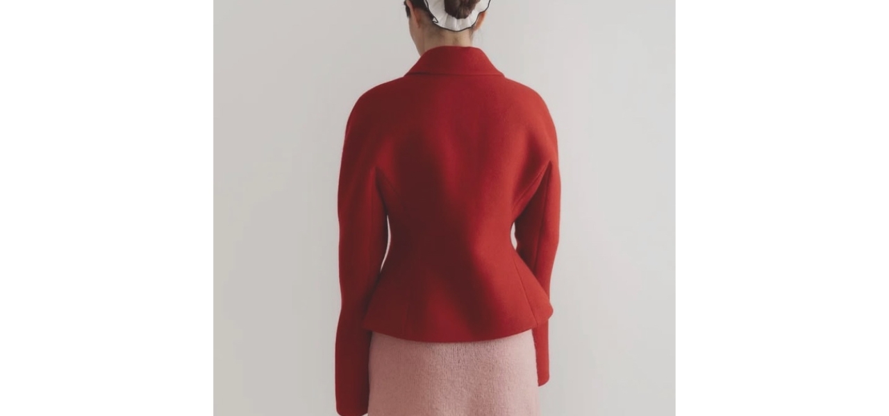 Бьюти-дайджест: открытие корнера Valmont в ЦУМе, новогодние ароматы свечей Zielinski & Rozen и новый аппарат в Swiss Beauty Clinic