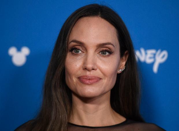 Анджелина Джоли подумывает о том, чтобы стать мамой в седьмой раз