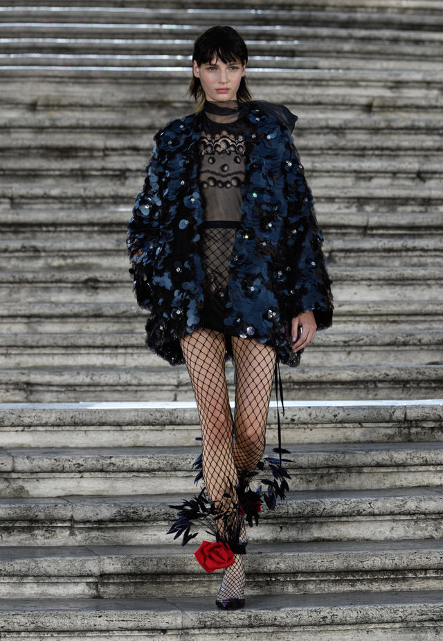 Valentino Couture осень-зима 2022/23 фото № 8