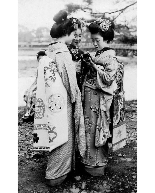Кто такие гейши и чем они известны в японской культуре? Фото: @historytimes2018 фото № 9