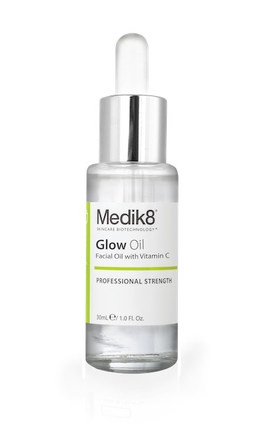 Масло для лица с витамином С Medik8 Glow Oil, £40 (medik8.com) фото № 9