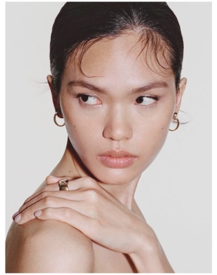 Бьюти-дайджест: лимитированный набор [ comfort zone ], обновленная гамма Урьяж и аппарат клеточной терапии в Swiss Beauty Clinic