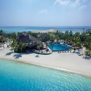 Двое в океане: мальдивские курорты Club Med