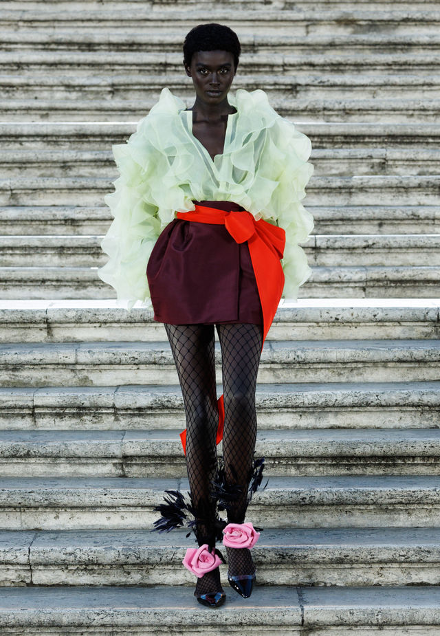 Valentino Couture осень-зима 2022/23 фото № 49