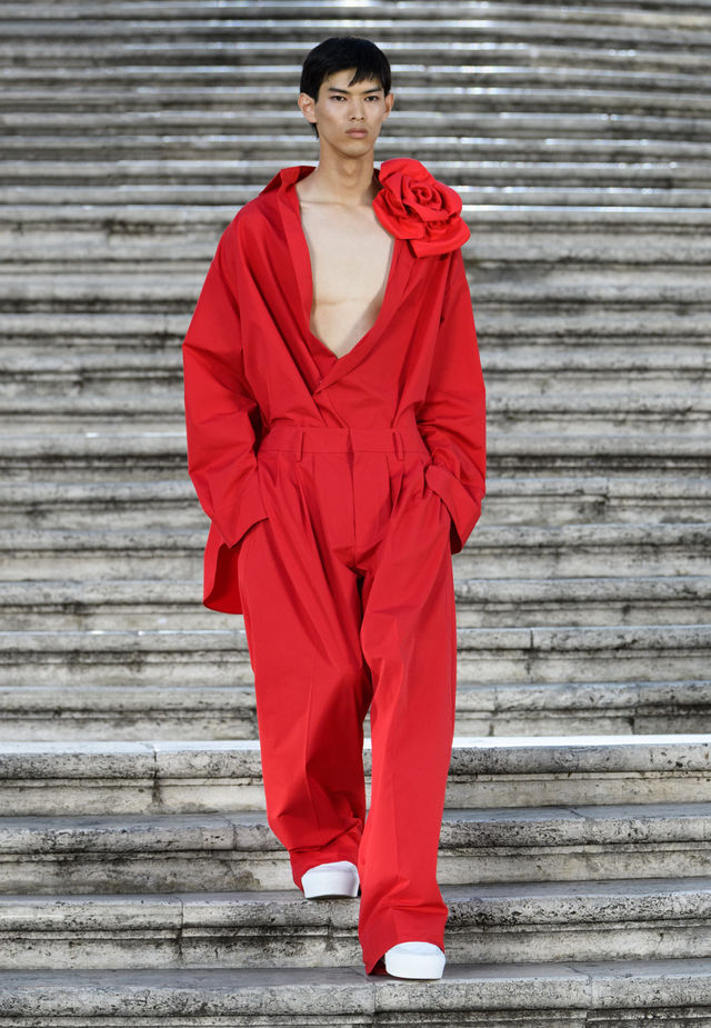Valentino Couture осень-зима 2022/23 фото № 46