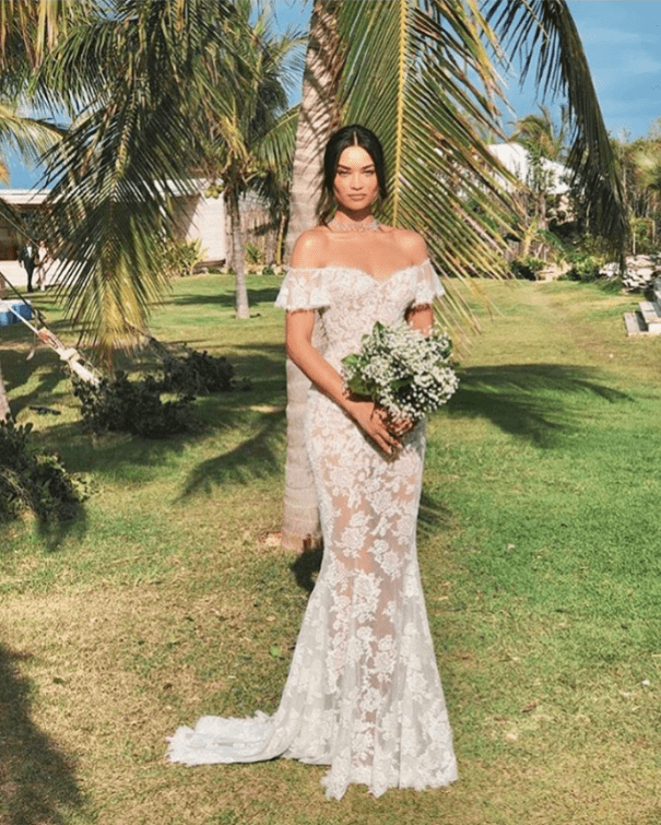 Свадьба топ-модели Шанины Шейк на Багамах: платье, туфли и украшения невесты фото № 3