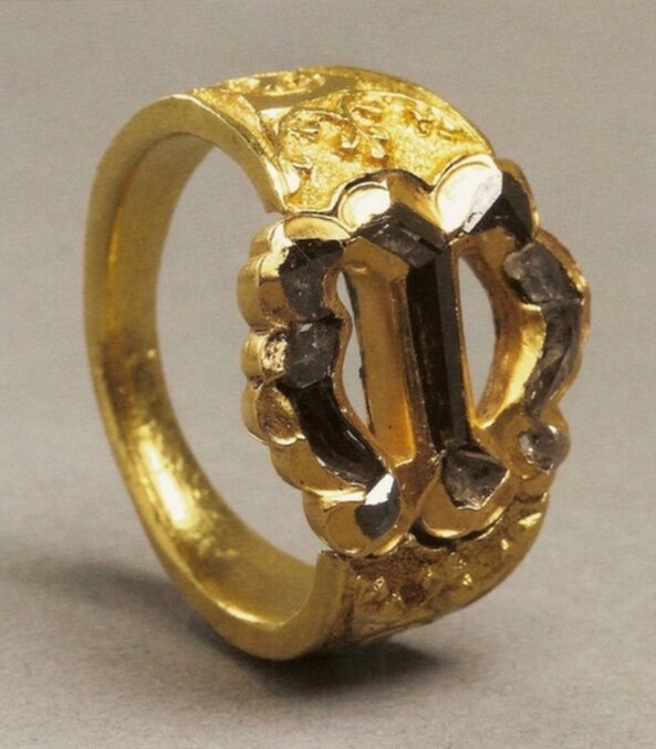 Это интересно: какой монарх первым подарил обручальное кольцо с бриллиантом? фото № 3
