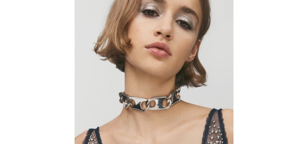 Silver metallic makeup — главный бьюти-тренд осени-2025