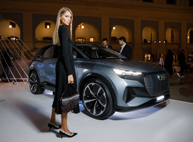 Новинки от Audi стали объектом современного искусства