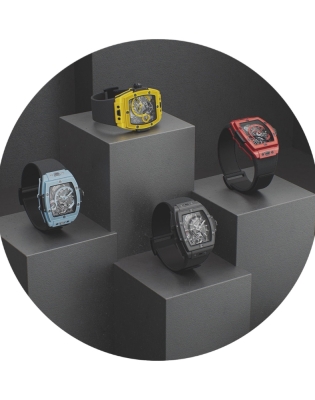Hublot представляет цветную керамику для корпуса модели Spirit of Big Bang Tourbillon 5-Day Power Reserve