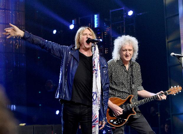 Queen одобряет: балалаечник из Перми восхитил знаменитых музыкантов