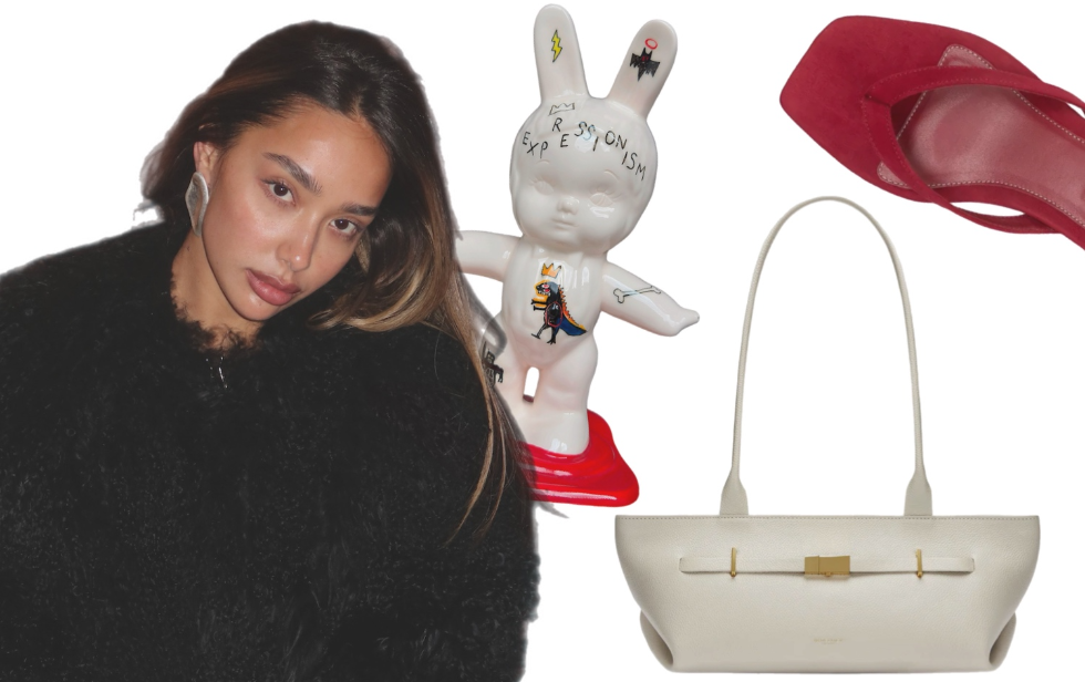 Wishlist! Мюли Amina Muaddi, сумка Demellier, скульптура Аленки-Баския и другие хотелки Гульшан Усмановой