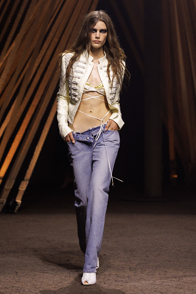 мундир — новая альтернатива классическому жакету фото № 5 Alexander McQueen SS'26 фото № 5