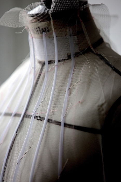 Как создавалось каннское платье Dior Haute Couture Люпиты Нионго фото № 2