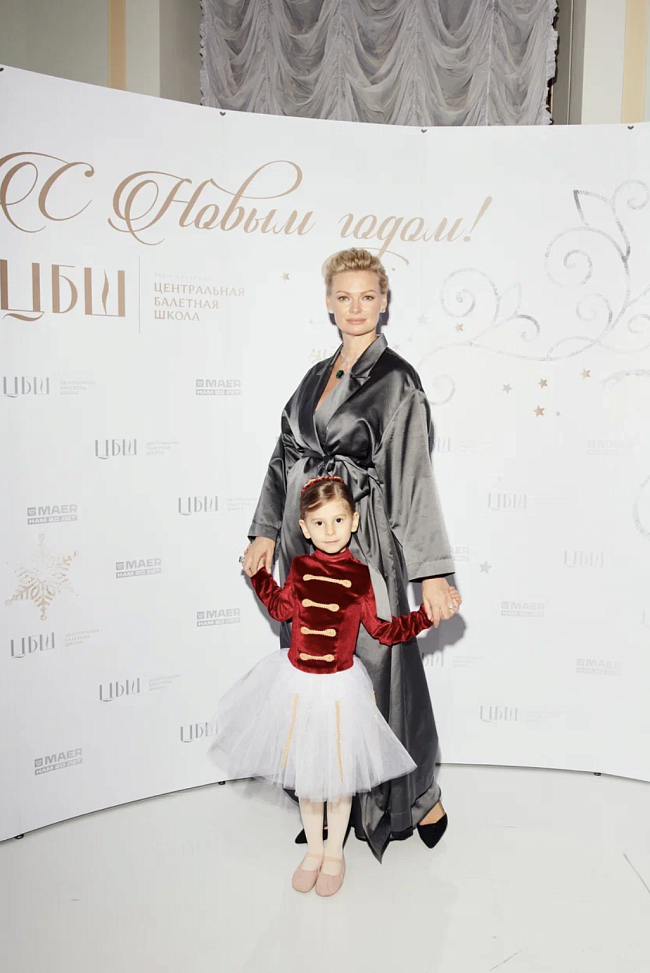Юлия Визгалина с дочерью фото № 13