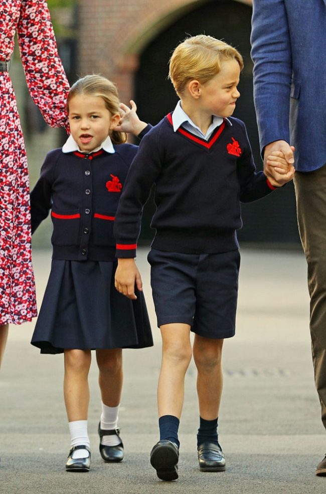 Кейт Миддлтон и принц Уильям отвели детей в школу фото № 3