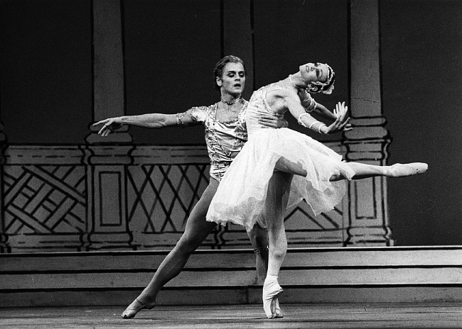 Михаил Барышников и Лесли Кольер в балете «Рапсодия», 1980 год фото № 4