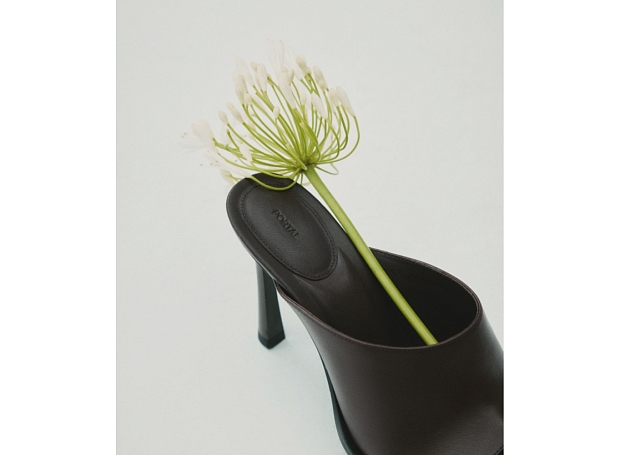 Модный дайджест: капсульная коллекция сумок «Меха Екатерина», показ SERGEY SYSOEV и другие новости